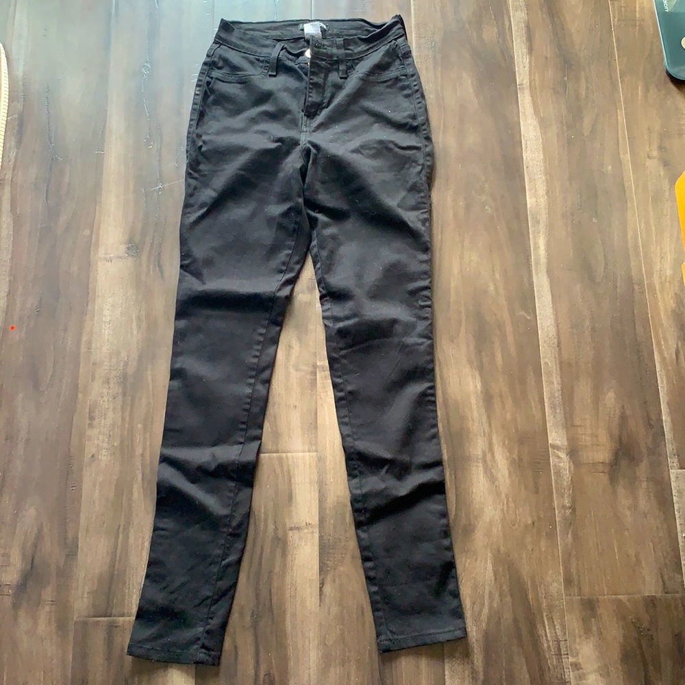Fashion nova black high waist jeans (with stretch)